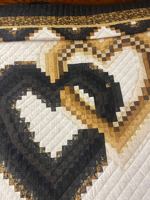 Linking Hearts King Quilt