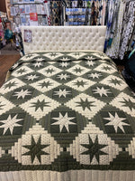 Eight Point Star Queen Quilt